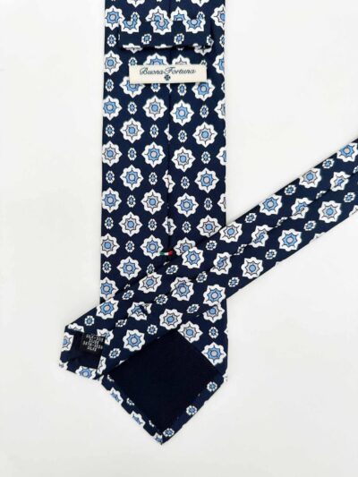 tienda online ropa hombre exclusiva corbatas ceremonia seda azul marino estrellas azul celeste blancas detalle