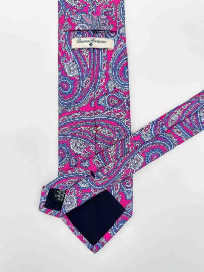 tienda online ropa hombre exclusiva corbatas ceremonia seda fresa amebas azules blancas detalle