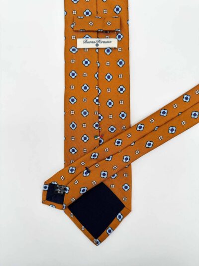 tienda online ropa hombre exclusiva corbatas ceremonia seda teja flores celeste detalle