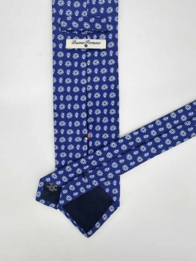 venta online corbata exclusiva twill estampada ceremonia marino dibujos cashmere blancos celestes detalle