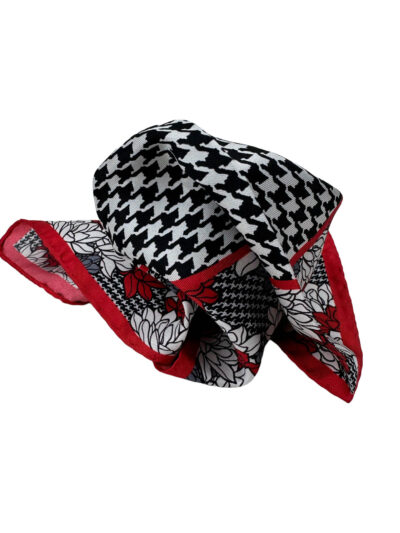 Pochette pata de gallo y flores en blancos y rojos